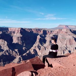 Meet your Posher, Xiaodi